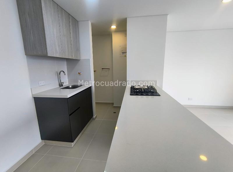 Apartamento nuevo en arriendo en La Estrella - 2