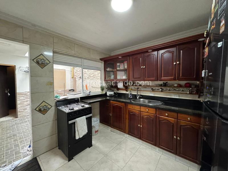 Furnished 4BR Apartment for Rent in Almería (Laureles) - 4