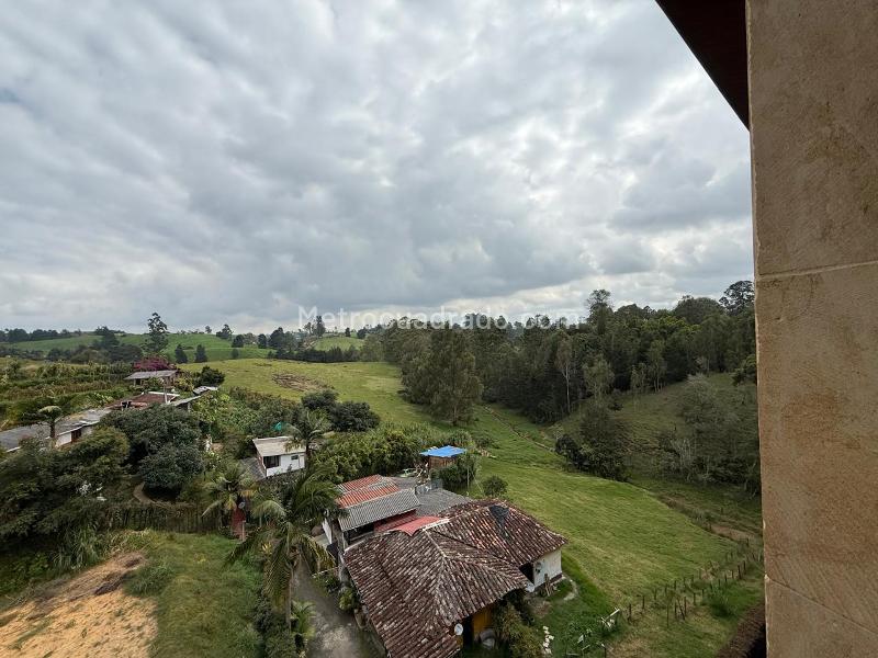 2BR Apartment in Rionegro (64 m²) - 4