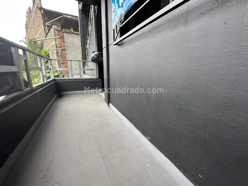 Estudio de 14 m² en Arriendo en Castilla, Medellín