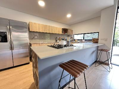 Apartamento en venta en Lalinde, Medellín · foto 2 de 14
