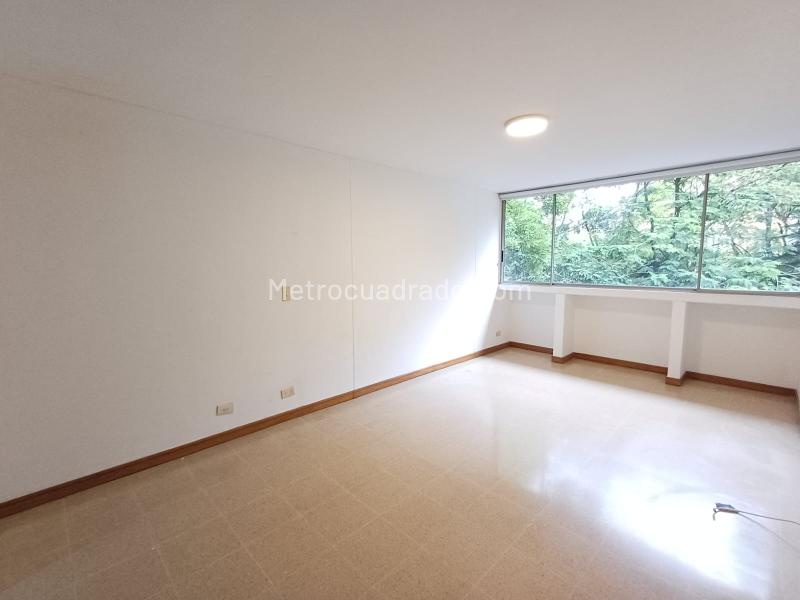 Apartamento Amplio de 2 Alcobas en Provenza - 6