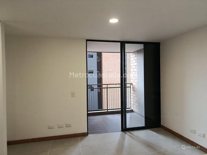 Apartamento de 2 Alcobas con Excelentes Vistas en Las Vegas - 3