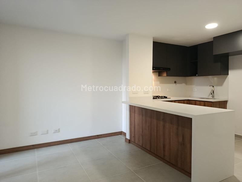 Apartamento de 2 Alcobas con Excelentes Vistas en Las Vegas - 4