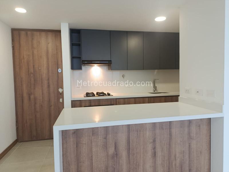 Apartamento de 3 Alcobas con Vista Privilegiada en Avenida Las Vegas - 6