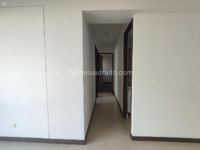 Apartamento de 3 alcobas en venta en Sabaneta, Sabaneta, 78 m² · foto 3 de 20