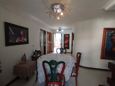 Casa de 4 alcobas en arriendo en Las Palmas M, Medellín, 323 m² · foto 10 de 20