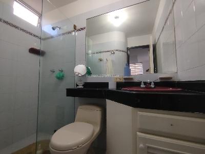 Casa de 4 alcobas en arriendo en Las Palmas M, Medellín, 323 m² · foto 13 de 20