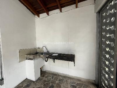 Casa de 2 alcobas en arriendo en Antioquia, Medellín, 130 m² · foto 3 de 19