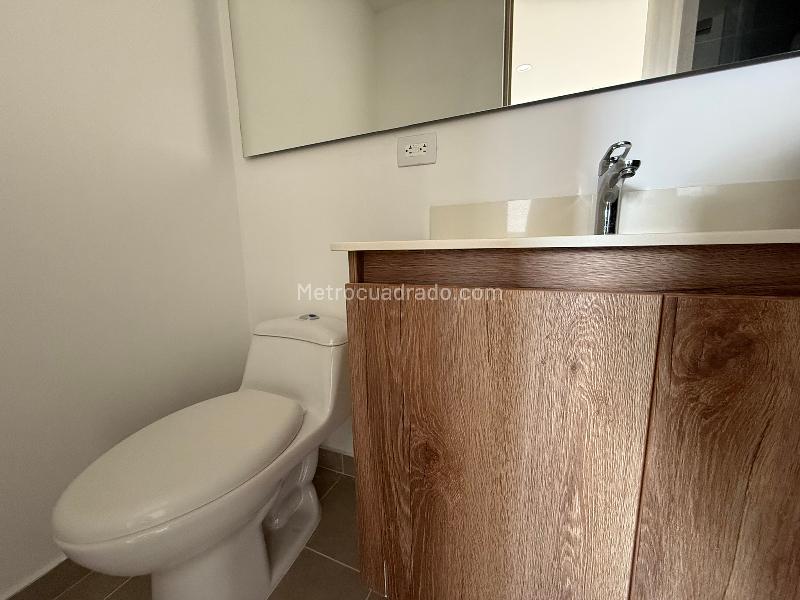 Modern 1BR Apartaestudio with Balcony in Ciudad del Río - 8