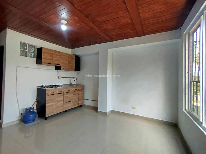 Estudio Acogedor en Los González, El Poblado - 4