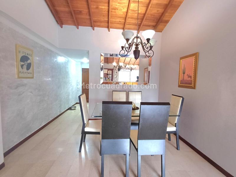 Apartamento de 3 Alcobas en La Frontera M, El Poblado - 5