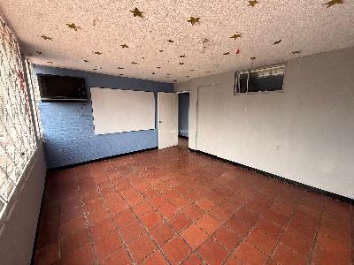 Casa de 5 alcobas en venta en La Camelia, Bogotá, 450 m² · foto 18 de 20