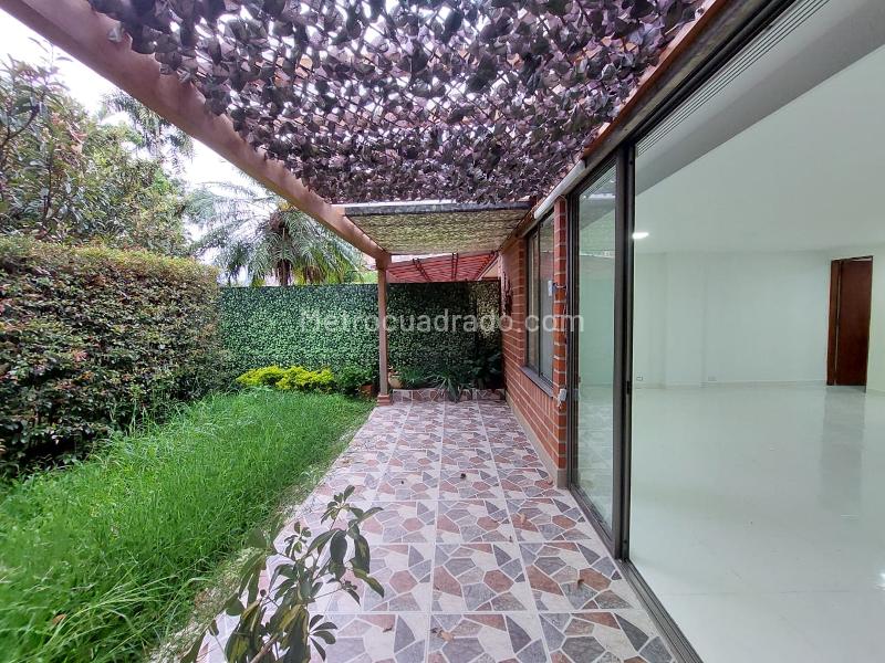 Espectacular Apartamento de 3 Alcobas en El Tesoro - 5