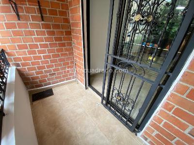 Apartamento de 2 alcobas en arriendo en Virgen Del Carmen, Sabaneta, 94 m² · foto 2 de 17