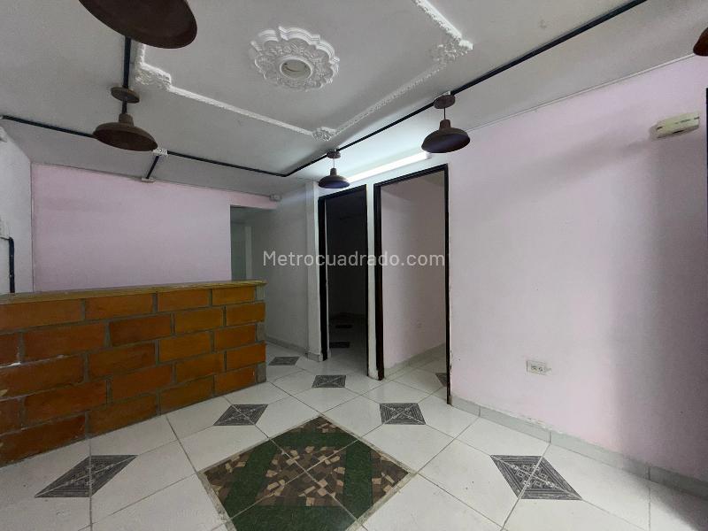 Casa Comercial de 2 Alcobas en Buenos Aires (Medellín) - 5