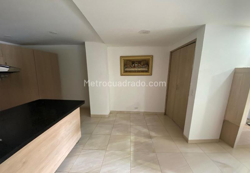 Spacious 4BR House in La Floresta - 5