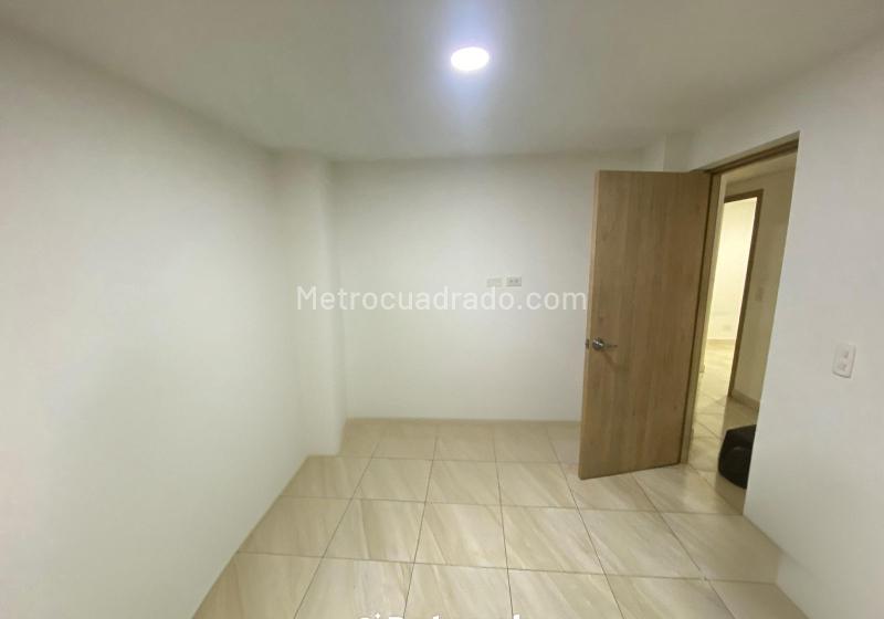 Spacious 4BR House in La Floresta - 8