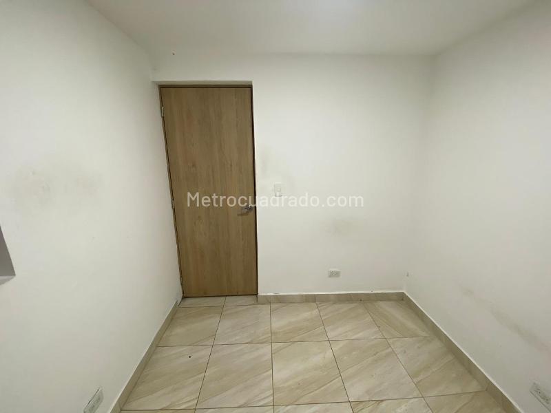 Spacious 4BR House in La Floresta - 9