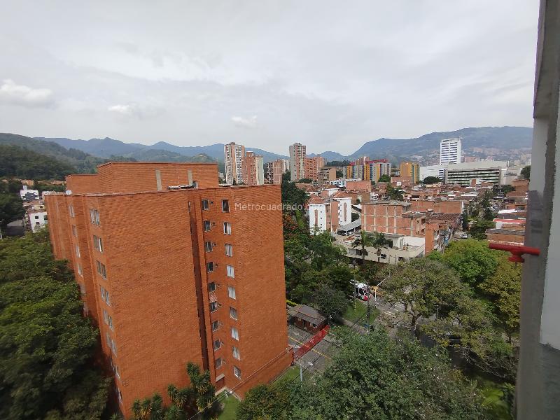 Apartamento Cómodo de 1 Alcoba con Balcones en Belén