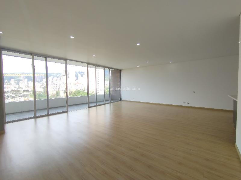 Spacious 2BR Apartment in Loma De Los Parras - 3