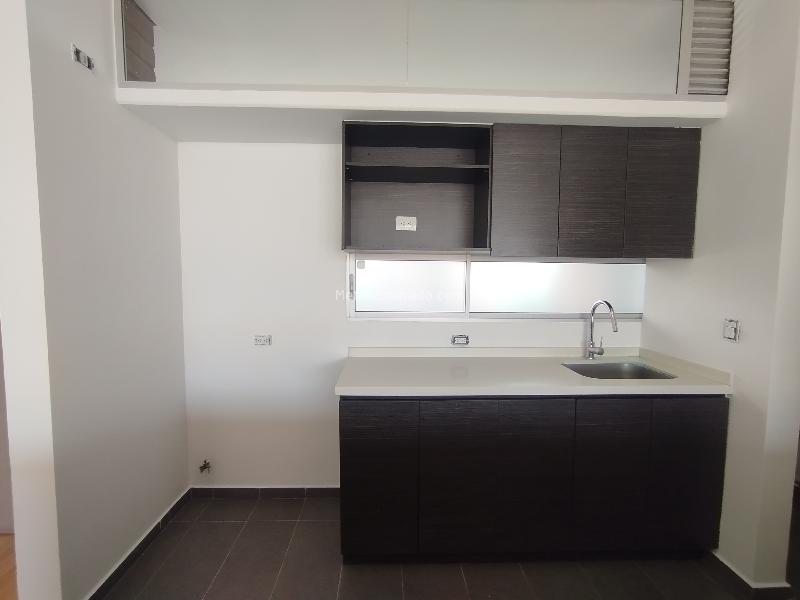 Spacious 2BR Apartment in Loma De Los Parras - 4