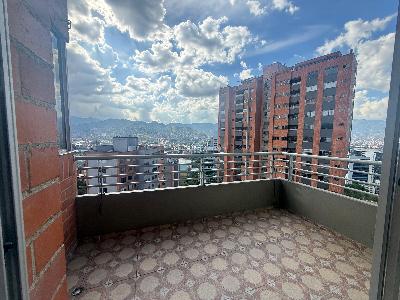 Apartamento en arriendo en Los Balsos, Medellín · foto 2 de 20