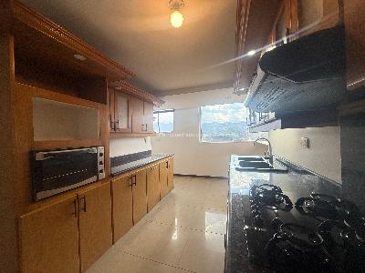 Apartamento en arriendo en Los Balsos, Medellín · foto 8 de 20