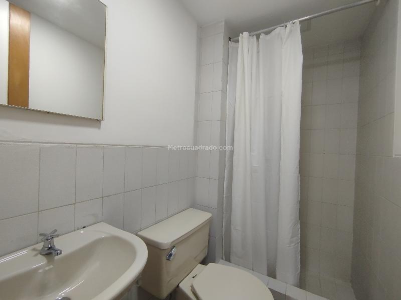 Apartamento de 3 Alcobas con 3 Baños en El Poblado, Transversal Superior - 9