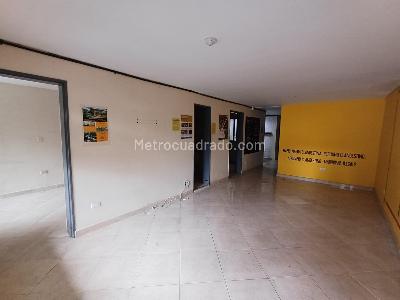 Casa en arriendo en Manila, Medellín · foto 2 de 20