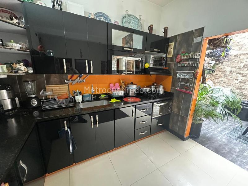 Casa Dúplex Amplia de 5 Alcobas en Aranjuez - 4