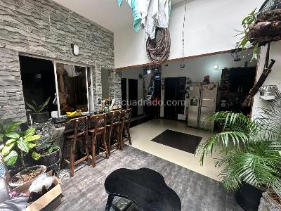 Casa de 5 alcobas en arriendo en Aranjuez, Medellín, 133 m² · foto 10 de 19