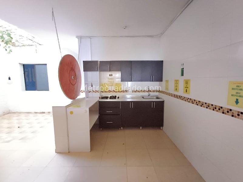 Commercial House in Manila, El Poblado