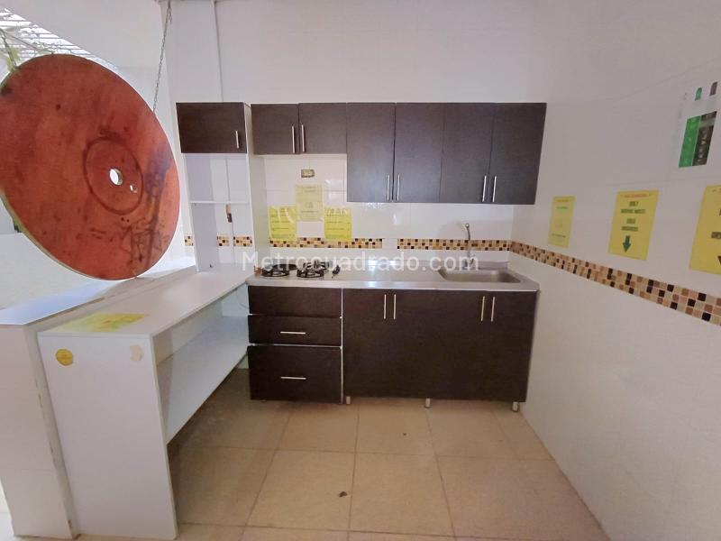 Casa comercial en Manila, El Poblado - 2