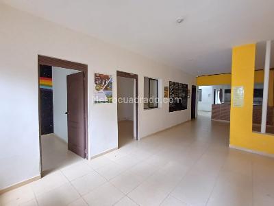 Casa en arriendo en Manila, Medellín · foto 4 de 20
