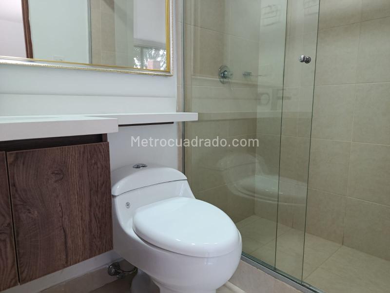 Casa Exclusiva de 4 Alcobas con Terrazas Privadas en Transversal Intermedia - 6