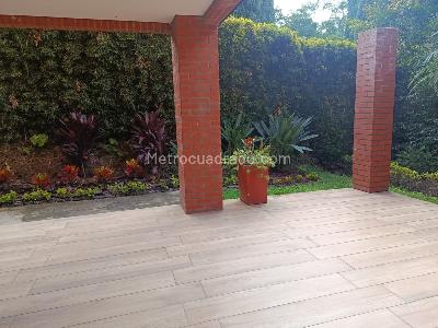 Casa de 4 alcobas en arriendo en Transversal Intermedia, Medellín, 255 m² · foto 12 de 20