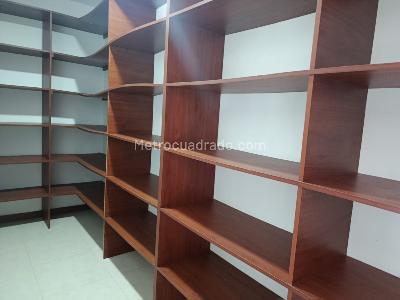 Casa de 4 alcobas en arriendo en Transversal Intermedia, Medellín, 255 m² · foto 15 de 20