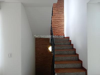Casa de 4 alcobas en arriendo en Transversal Intermedia, Medellín, 255 m² · foto 16 de 20