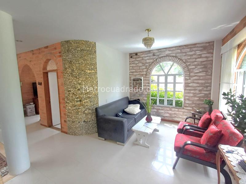 Casa versátil de 4 alcobas en Transversal Intermedia, El Poblado - 5