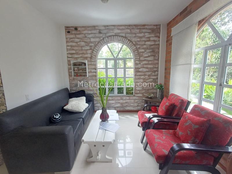 Casa versátil de 4 alcobas en Transversal Intermedia, El Poblado - 7