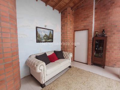 Casa de 4 alcobas en arriendo en Transversal Intermedia, Medellín, 200 m² · foto 15 de 20