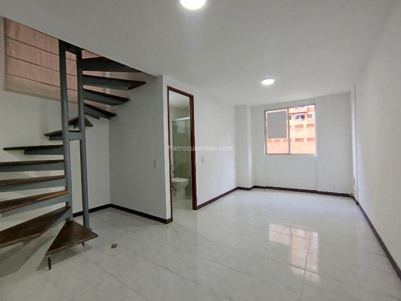 Apartamento de 2 Alcobas en Loma del Indio con Excelente Ubicación - 2