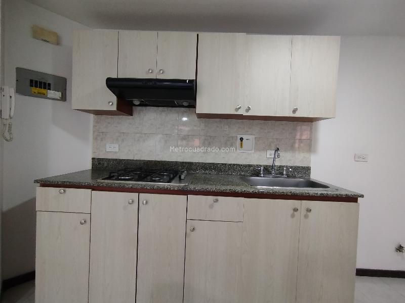 Apartamento de 2 Alcobas en Loma del Indio con Excelente Ubicación - 9