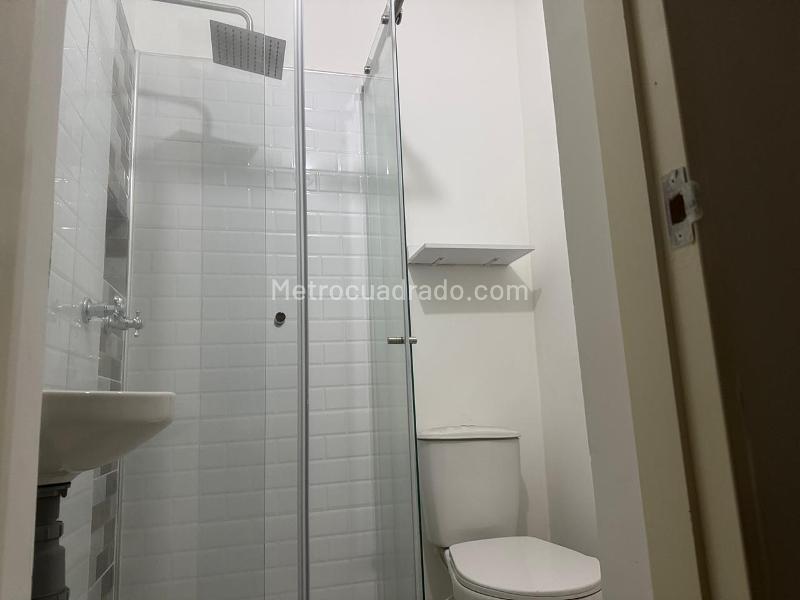 Apartaestudio de 1 Alcoba en Arriendo en Buenos Aires (Cerca al Tranvía) - 7