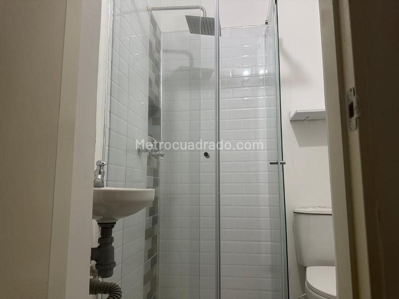 Apartaestudio de 1 Alcoba en Arriendo en Buenos Aires (Cerca al Tranvía) - 8