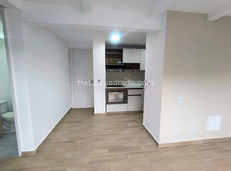 Moderno Apartamento de 3 Habitaciones con Amenidades en Caldas - 2