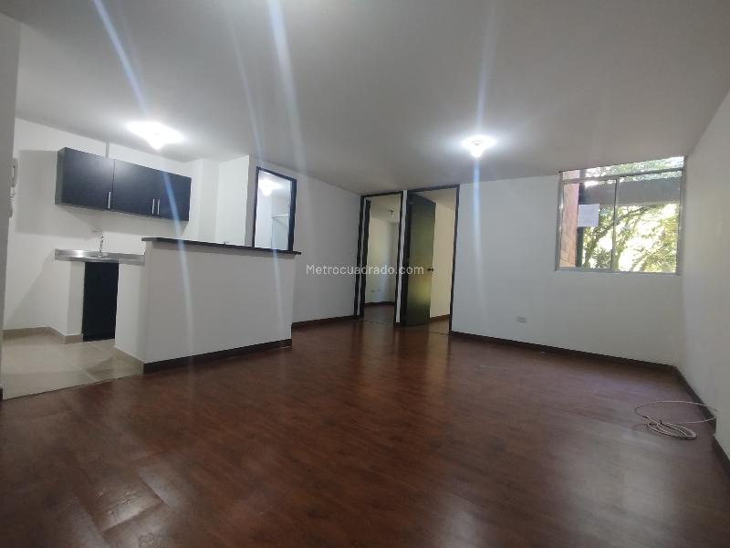 Apartamento moderno de 2 habitaciones en arriendo en Caldas - 2