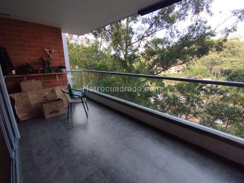 Apartamento espectacular de 3 Alcobas en Loma del Esmeraldal
