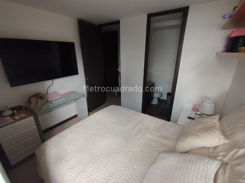 Apartamento espectacular de 3 Alcobas en Loma del Esmeraldal - 9